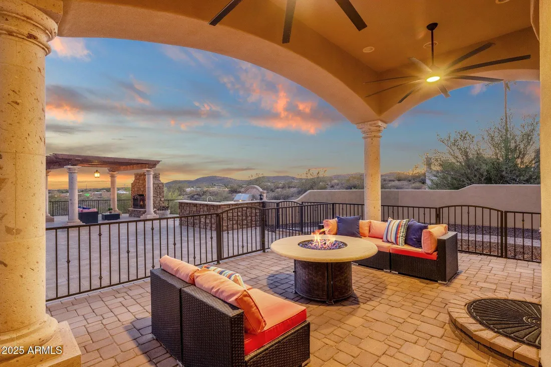 $2,395,000 Residential Fountain Hills