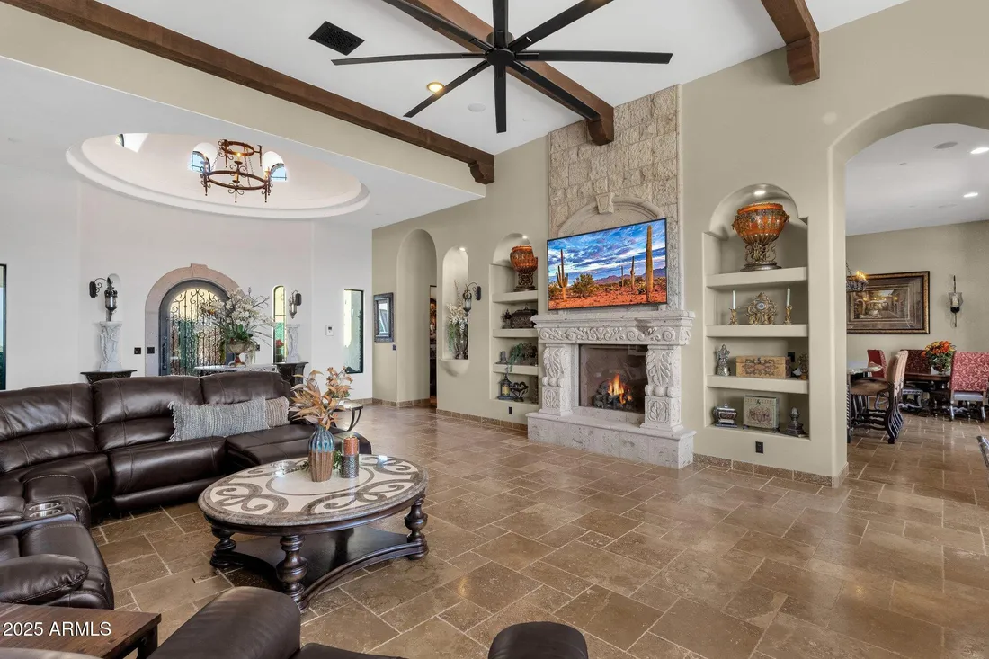 $2,395,000 Residential Fountain Hills