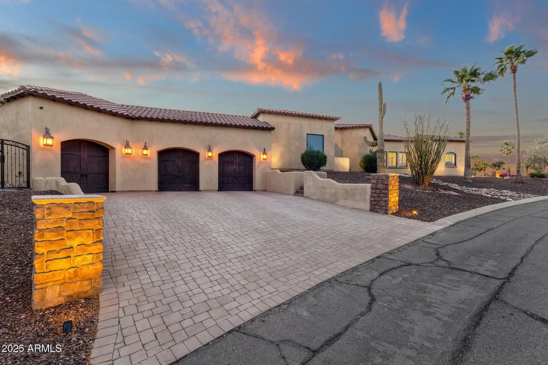 $2,395,000 Residential Fountain Hills