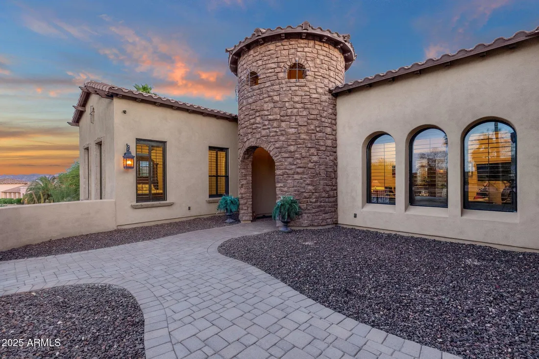 $2,395,000 Residential Fountain Hills