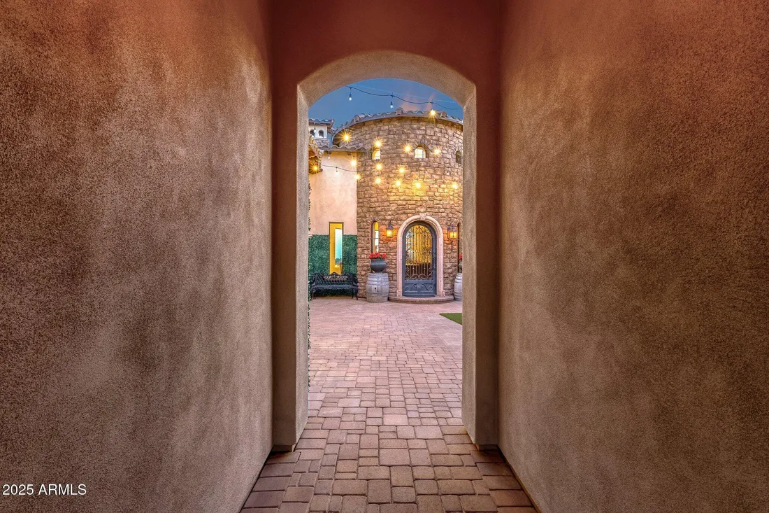 $2,395,000 Residential Fountain Hills