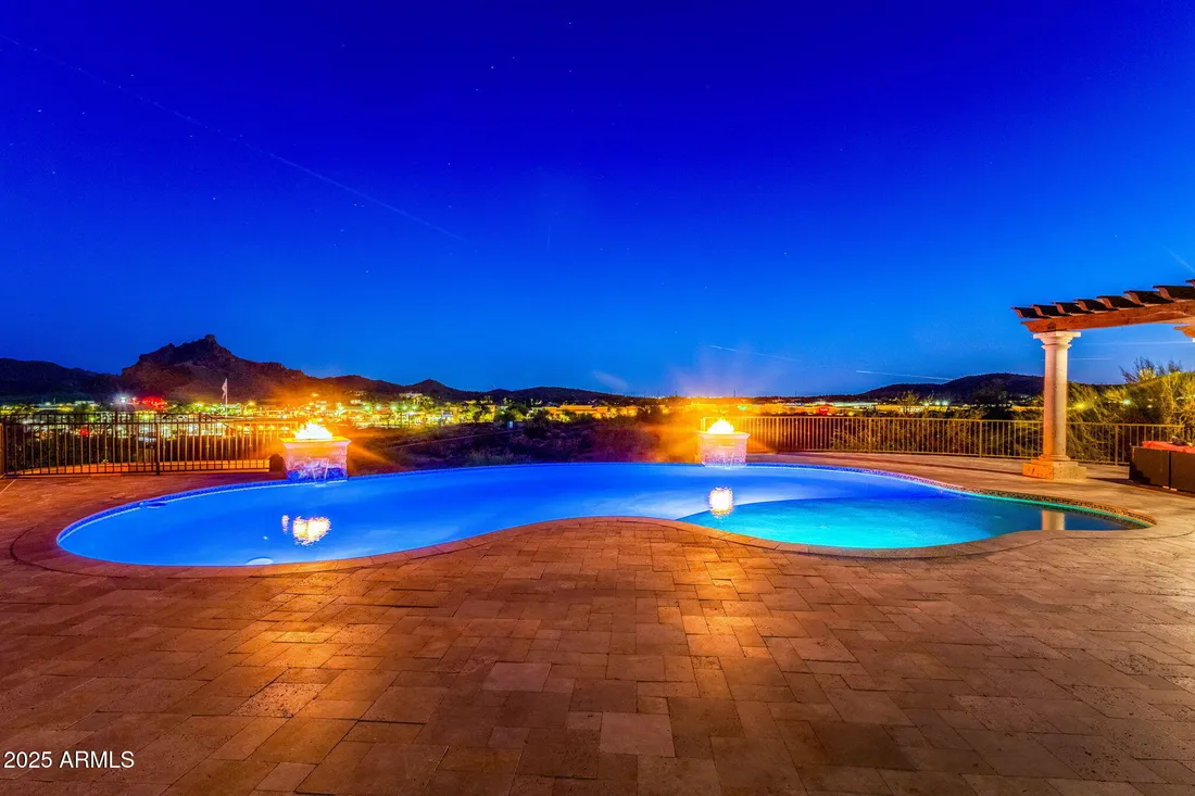 $2,395,000 Residential Fountain Hills
