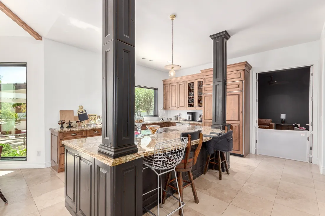 $2,299,000 11827 S Montezuma Ct