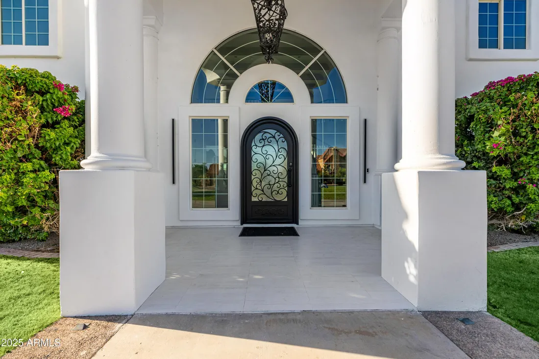 $3,500,000 Residential Mesa