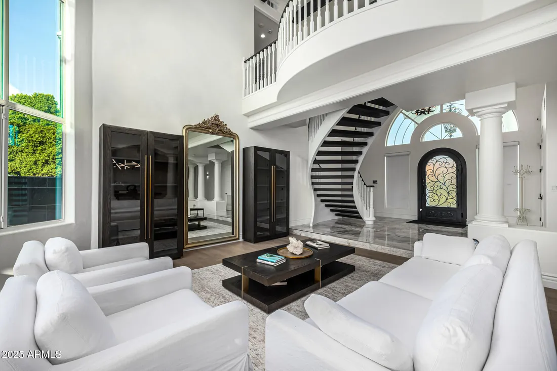 $3,500,000 Residential Mesa