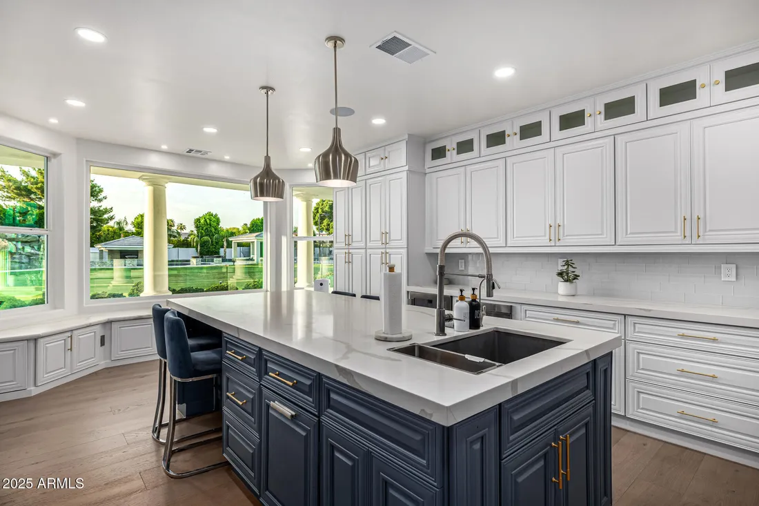 $3,500,000 Residential Mesa