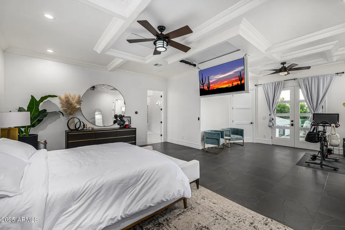 $3,500,000 Residential Mesa