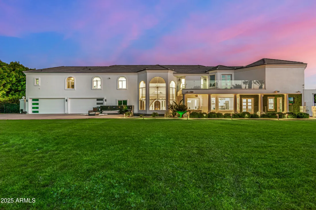 $3,500,000 Residential Mesa