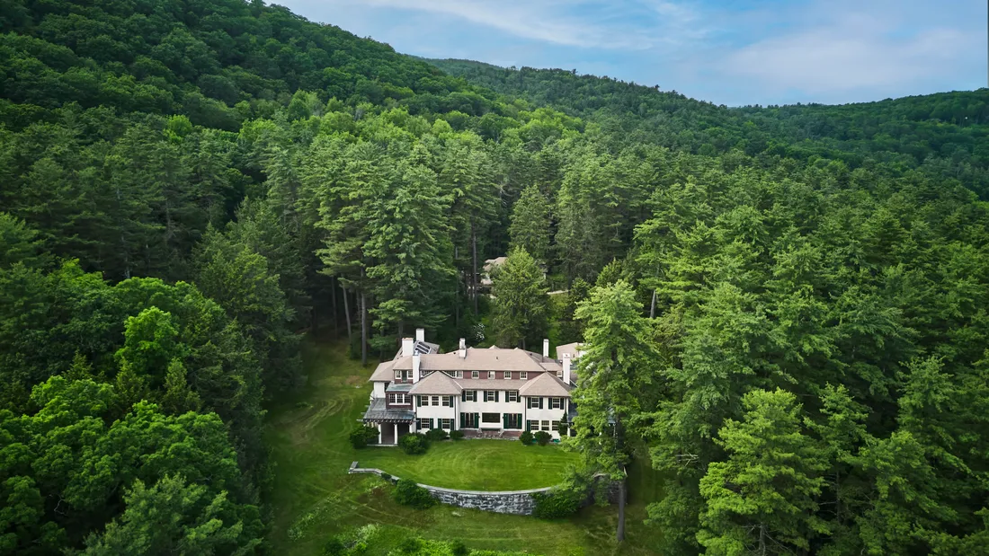 $4,995,000 Lenox Legacy: Natural Beauty, Architectural Significance, Enduring Charm.