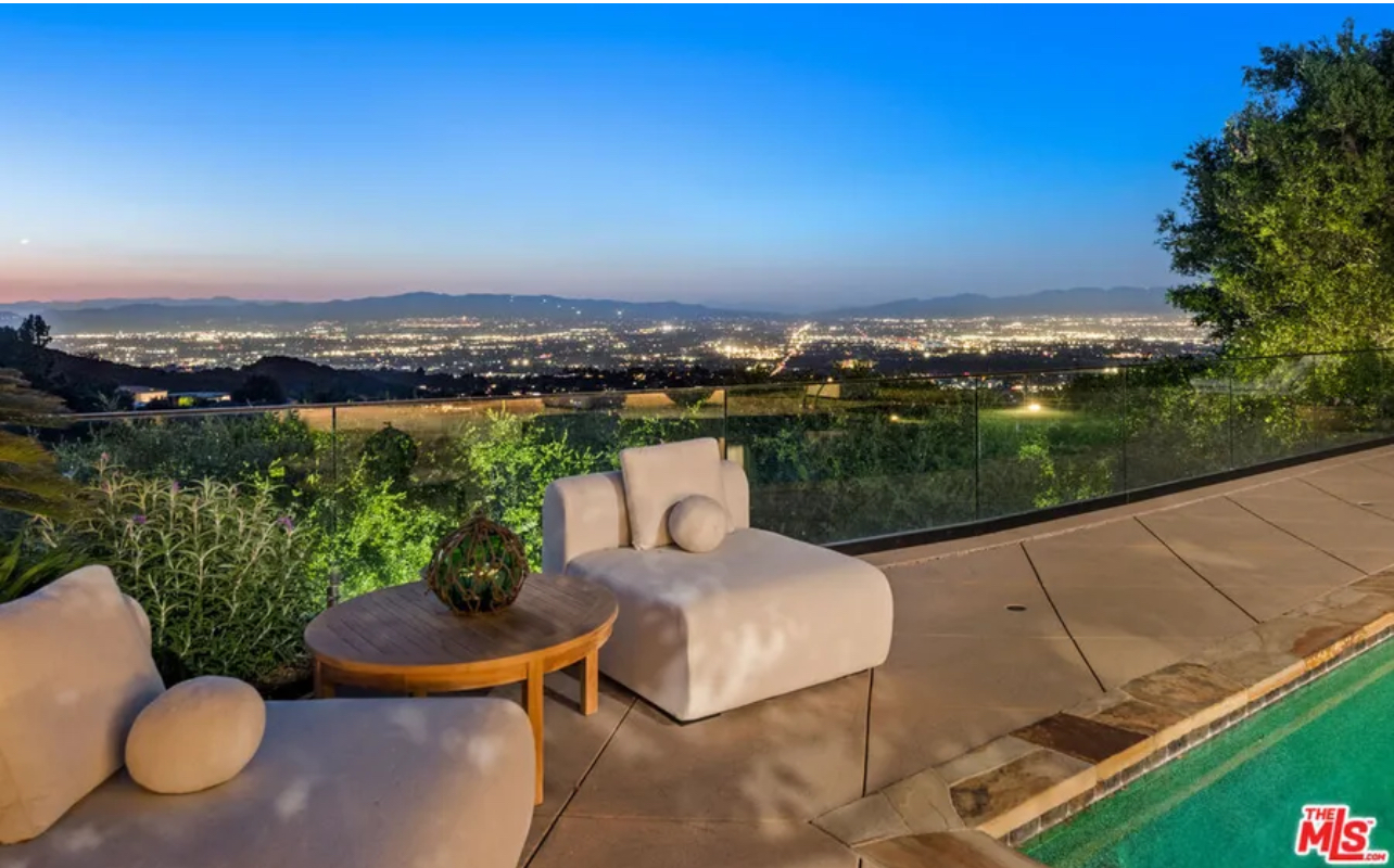 5 Bedrooms Single Family Detached  $7,795,000