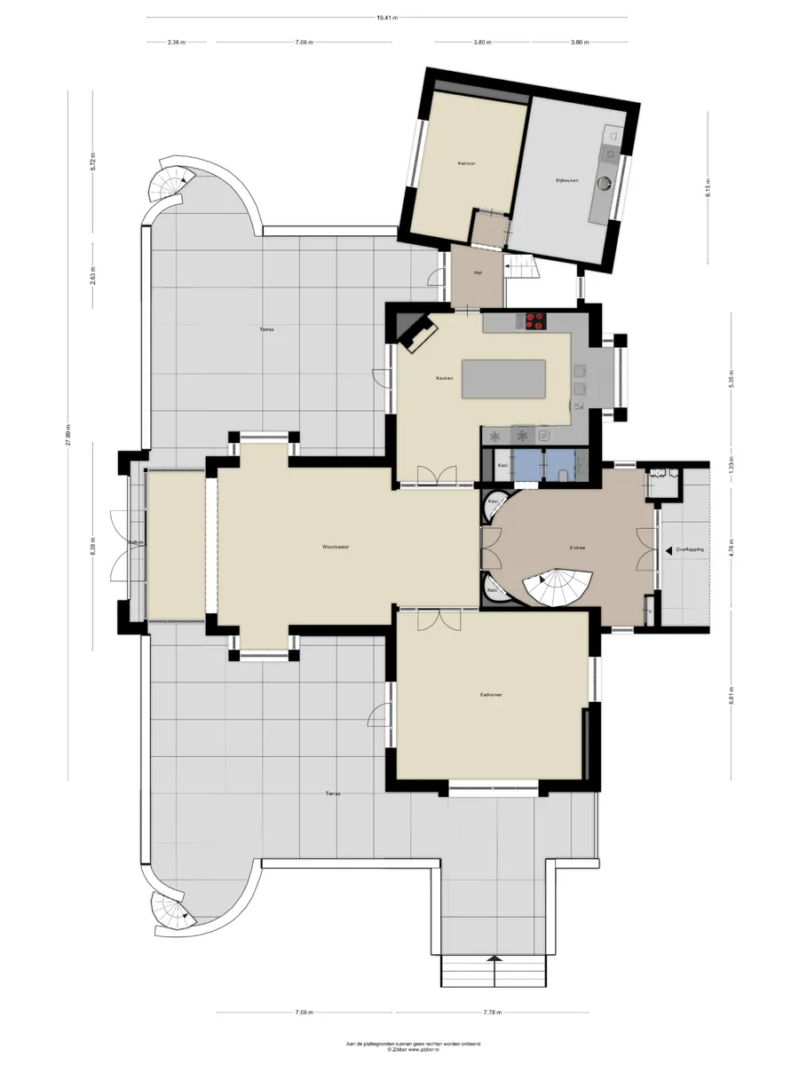 Exquisite Villa On The Lake